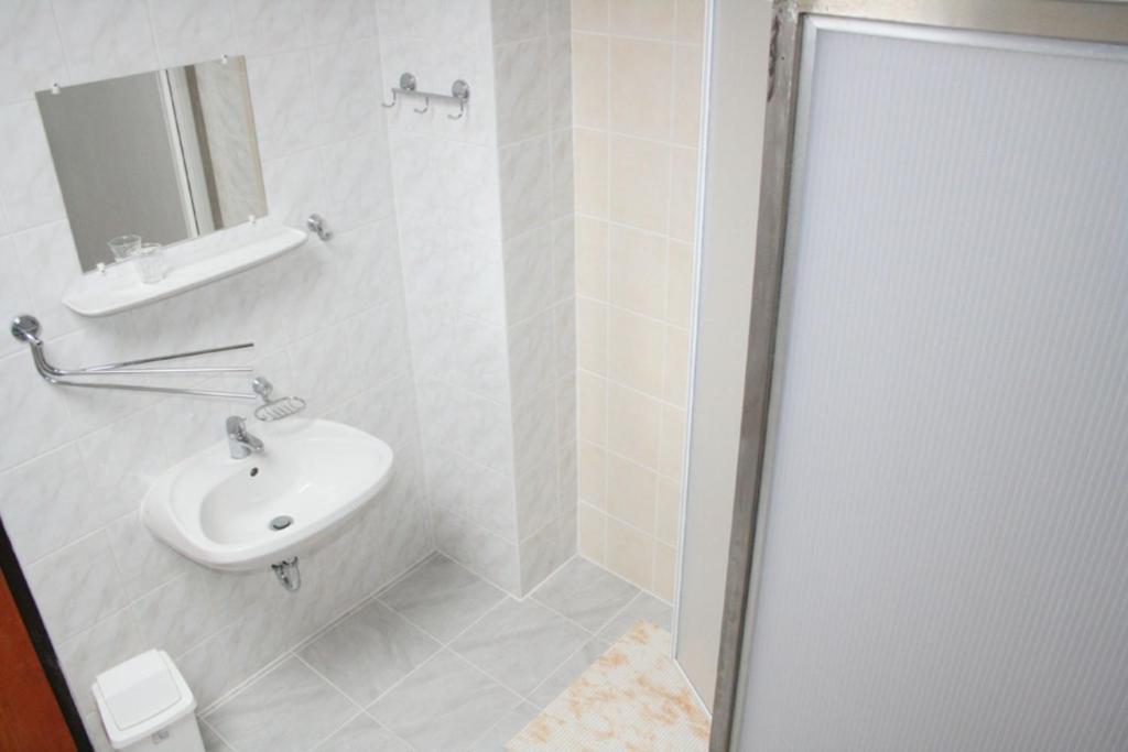 Fenyo Vendeghaz Hotel Paradsasvar Bilik gambar